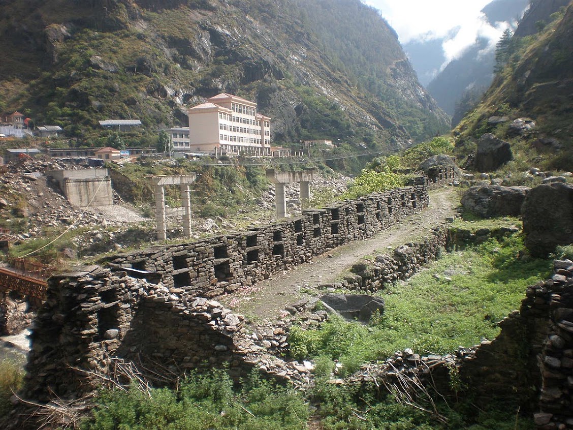 ऐतिहाँसिक गढी